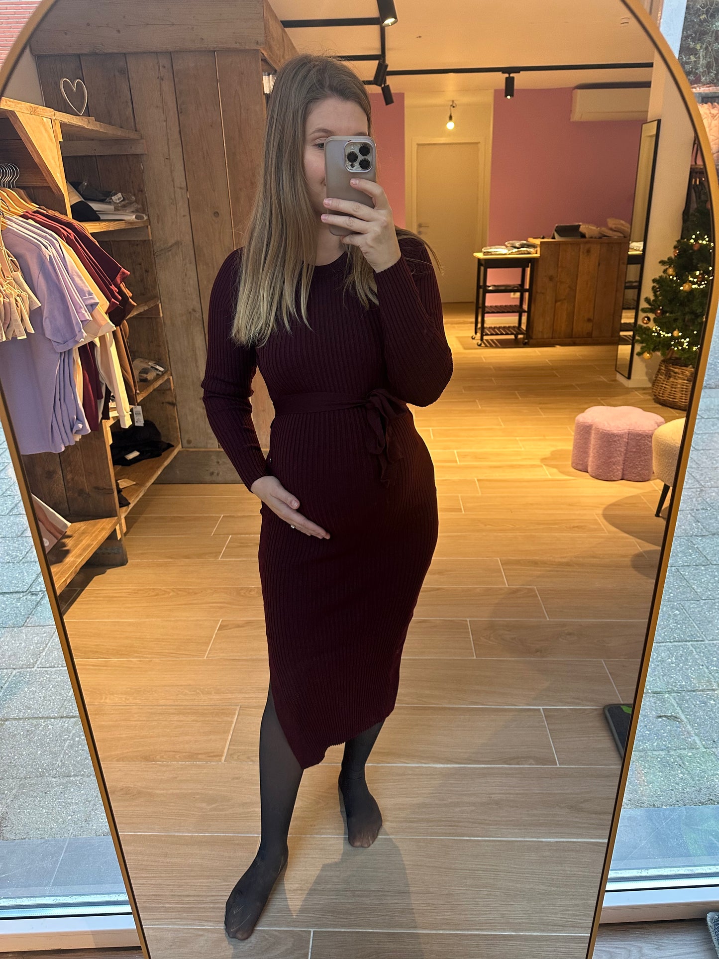 Dress knit belt