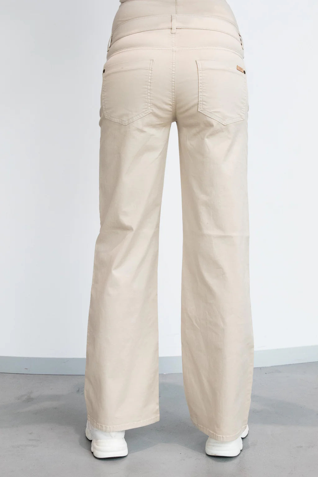 Julia wide leg sand