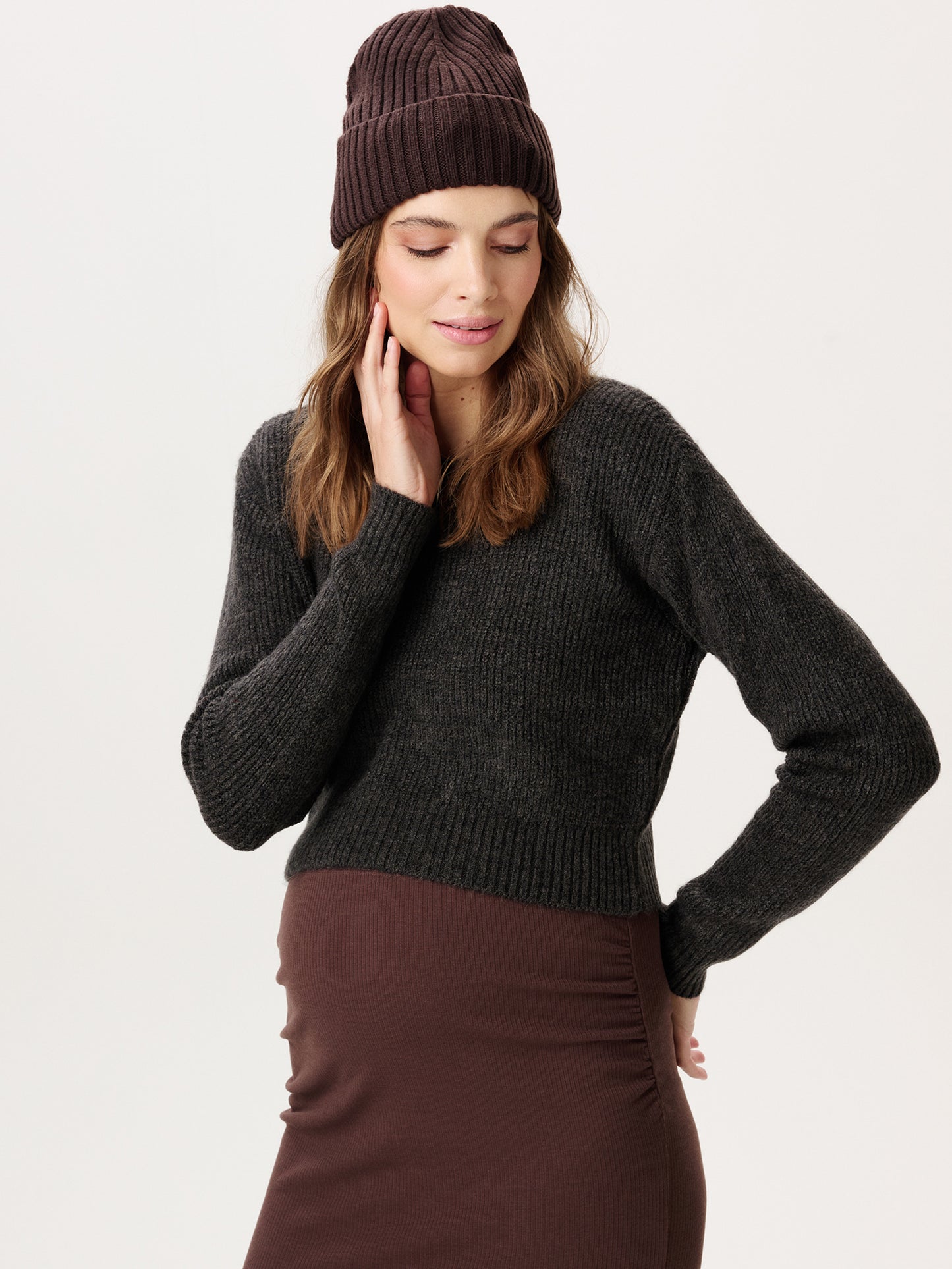 Cropped sweater nursing forged iron