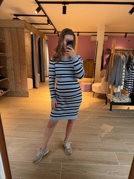 Esrin June nursing dress