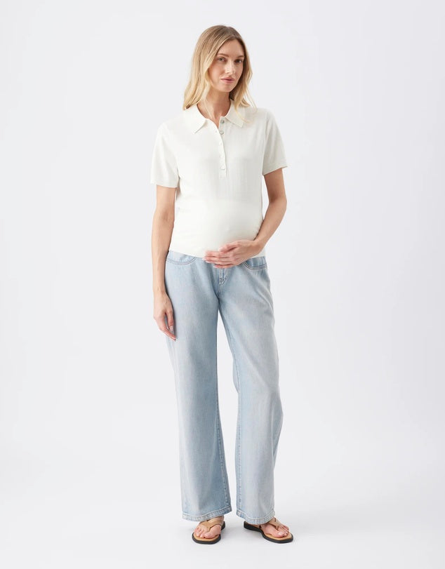 Billie over bump Jean