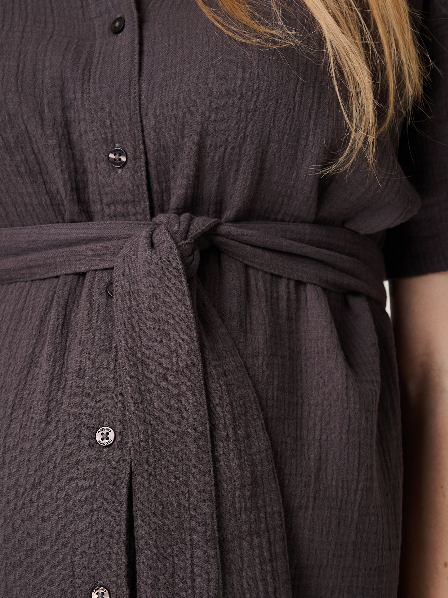 Blouse nursing forged iron
